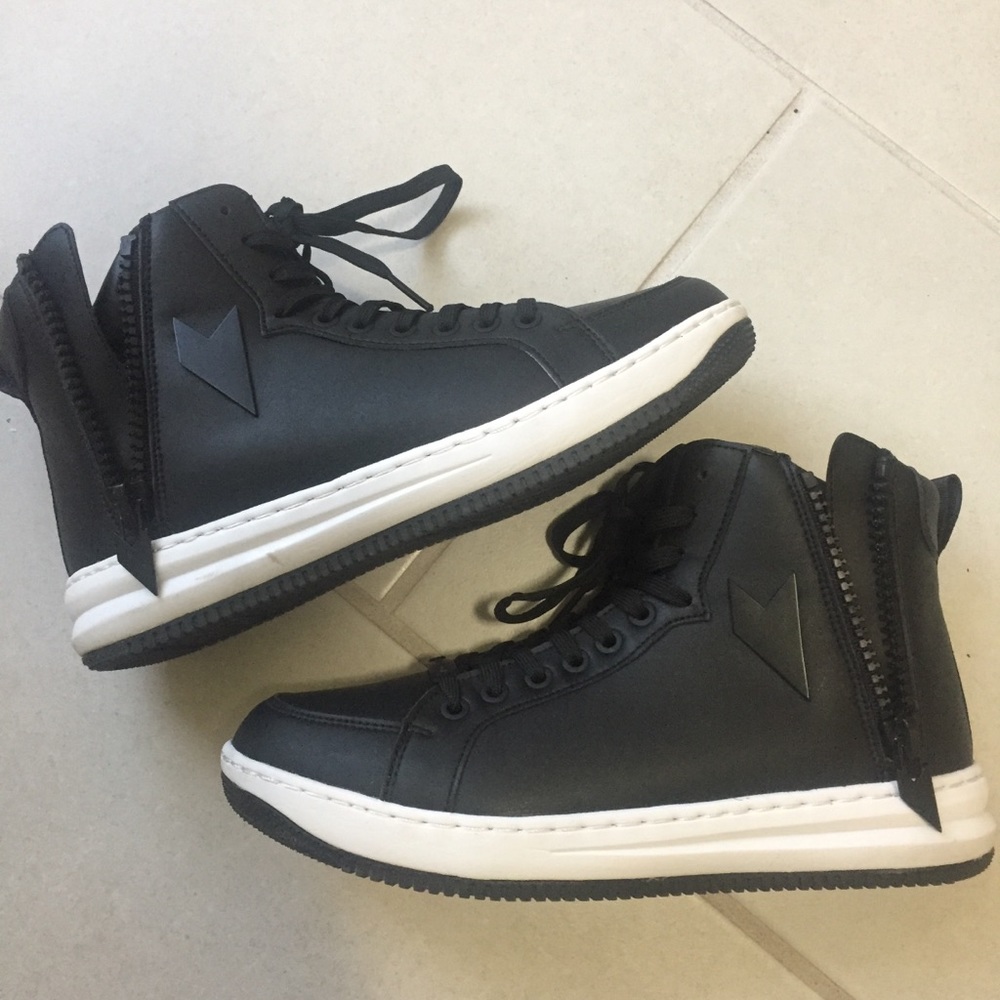 Like New EA7 Emporio Armani Black Hi-Tops (tag says Sz 7.5 but fits size 8.5-9)